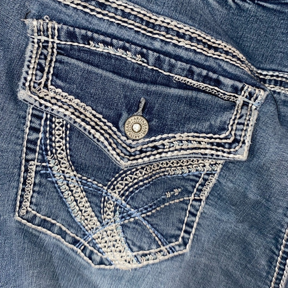 Ariya  Blue Denim Jeans - Picture 5 of 7
